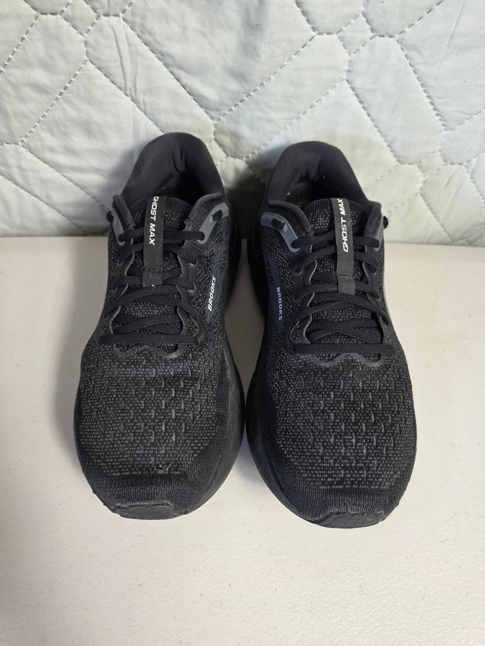 Brooks Women's Ghost Max Lace Up Athletic Running Shoes Black/Charcoal  Sz 10.5